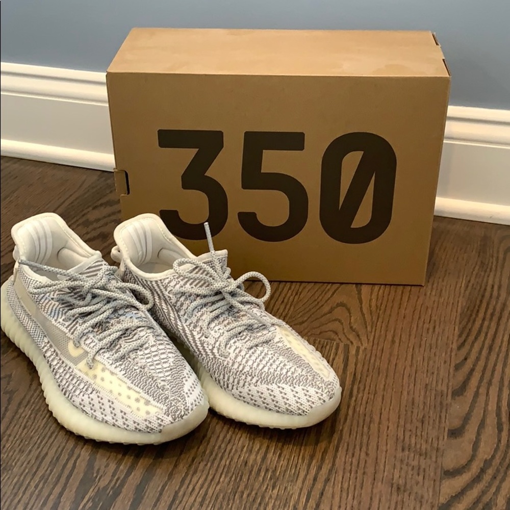 Yeezy Boost 350 V2